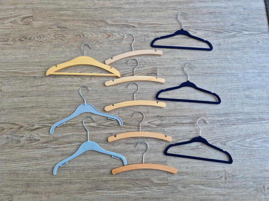 Hangertjes voor kinderkleding, Ophalen of Verzenden, Hout, Kinderen