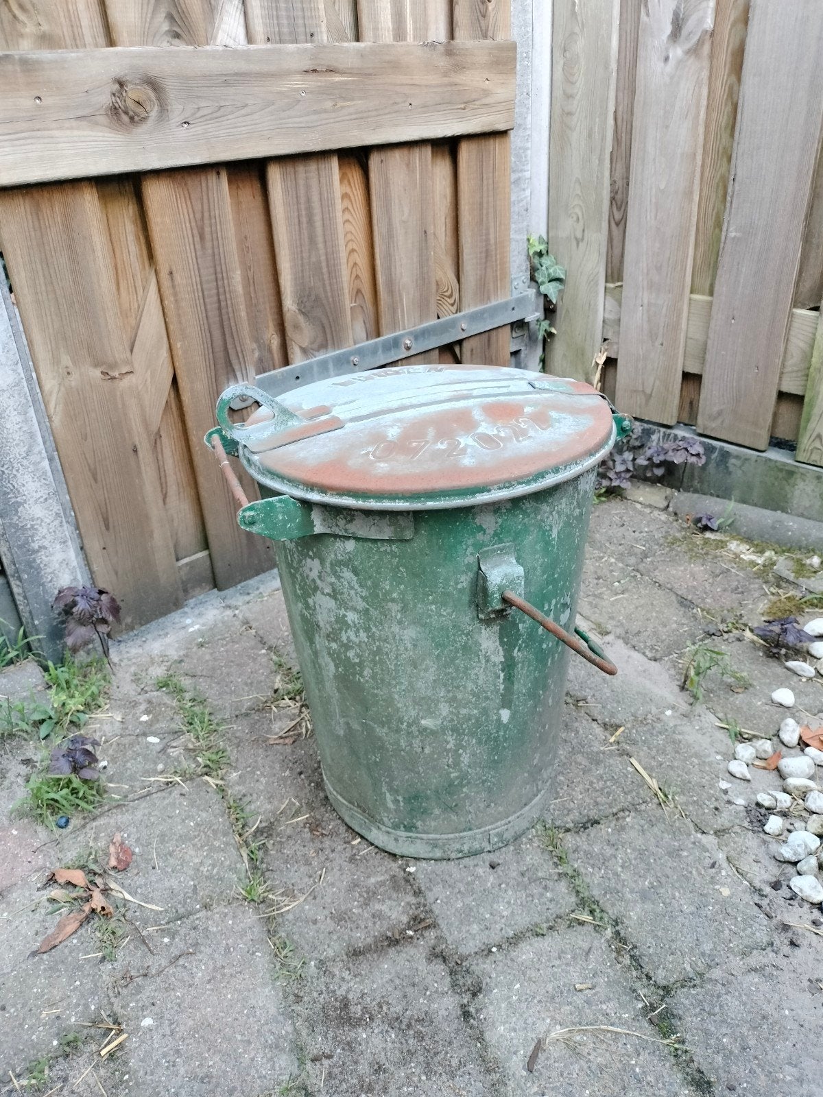 Vintage Groene Vuilnisemmer met Deksel - Leiden 07/2022, Antiek en Kunst, Ophalen of Verzenden