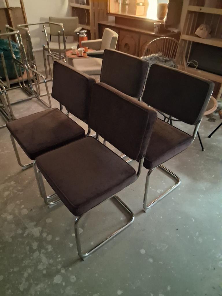 Stoelen buizenframe bruine rib kussens  nieuw, Bruin, Vintage, Nieuw, Ophalen of Verzenden