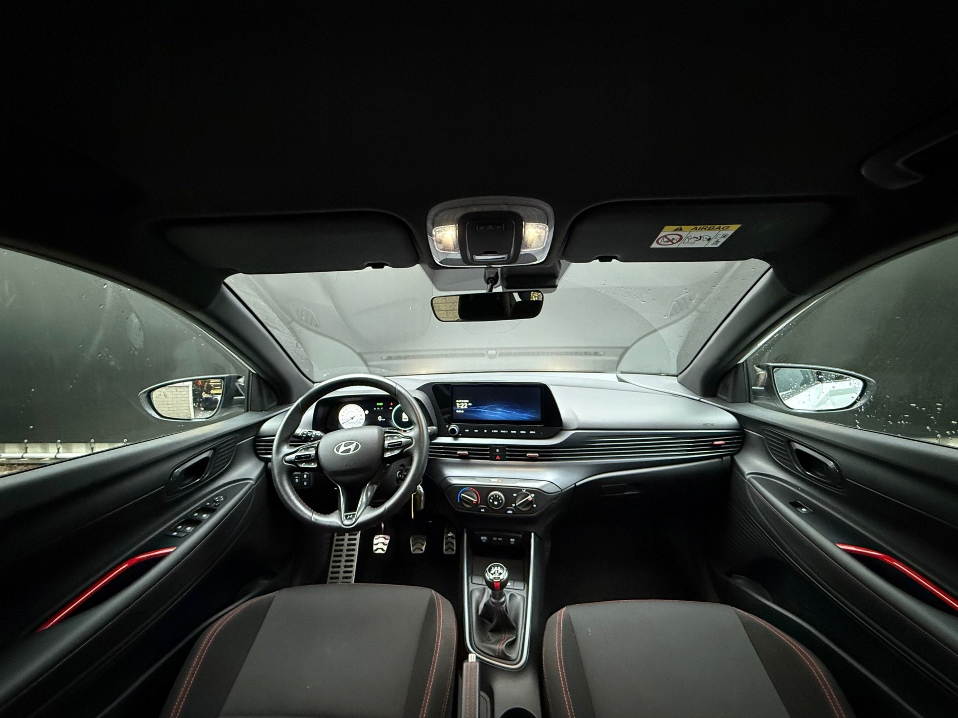 Hyundai I20 N Line 1.2 MPI i-Motion|Pano|Camera|Carplay|Spor, Voorwielaandrijving, Dealer onderhouden, Gebruikt, Zwart