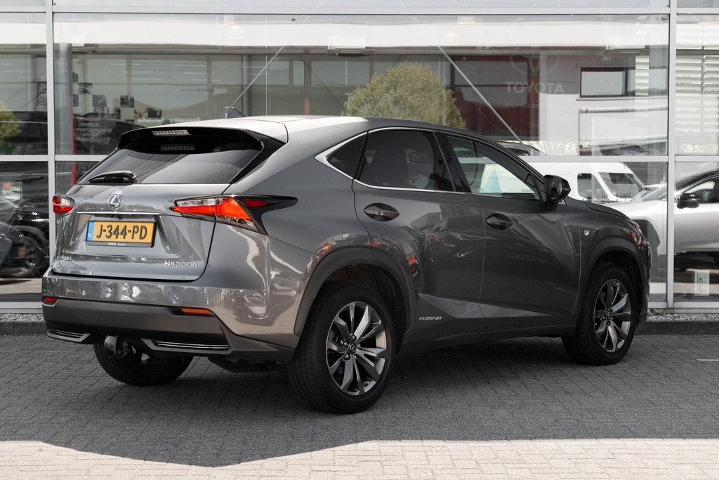 Lexus NX 300h AWD F Sport Line, Automaat, Gebruikt, Euro 6, 1760 kg