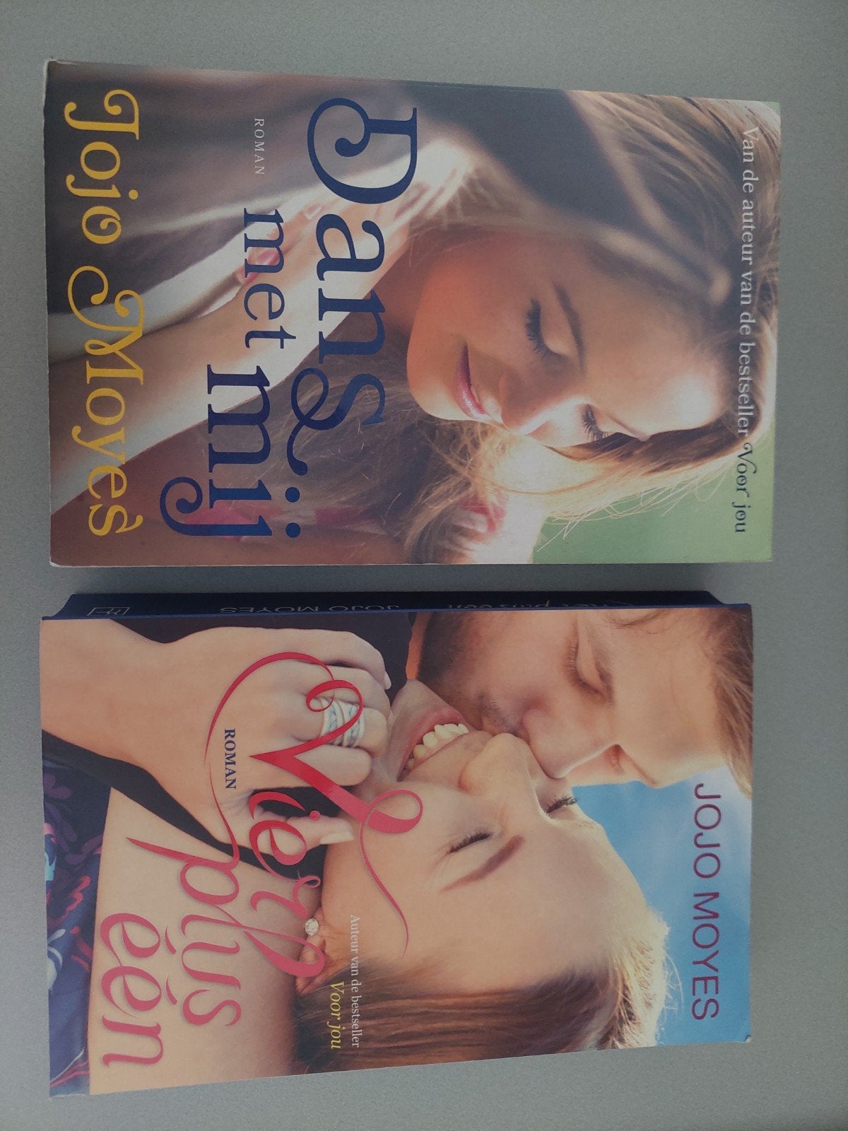 Jojo Moyes Boeken: Dans met mij & Eén plus één, Ophalen of Verzenden, Gelezen, Jojo Moyes, Nederland