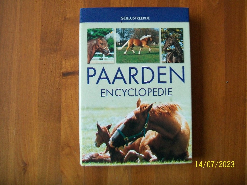 Paarden Encyclopedie, Boeken, Verzenden, Zo goed als nieuw, Paarden of Pony's