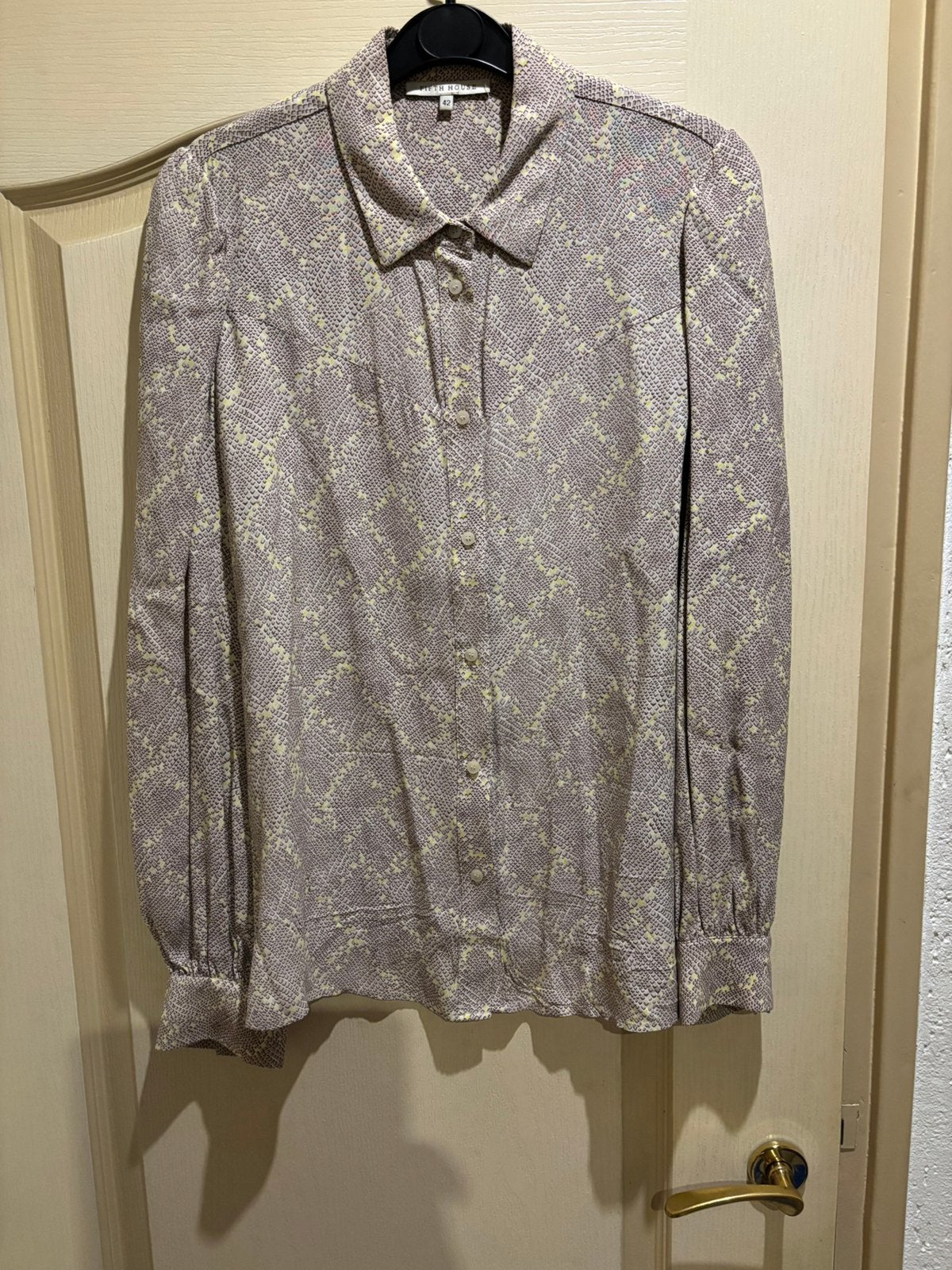 Mooie blouse van Fifth house by Nikkie Plessen in 42, Ophalen of Verzenden, Zo goed als nieuw, Maat 42/44 (L), Beige