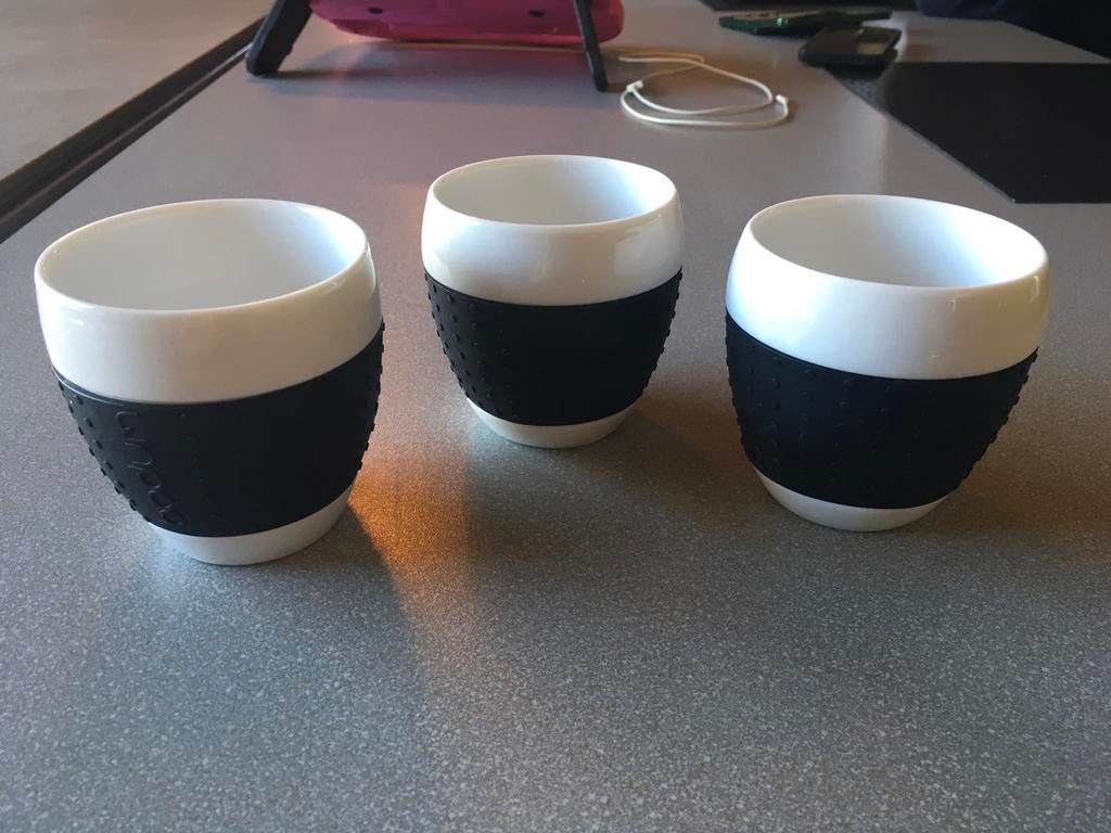 Bodum koffie/melkbeker 3x, nieuw, zwitsers design, Ophalen of Verzenden, Zo goed als nieuw, Overige stijlen, Kom(men)