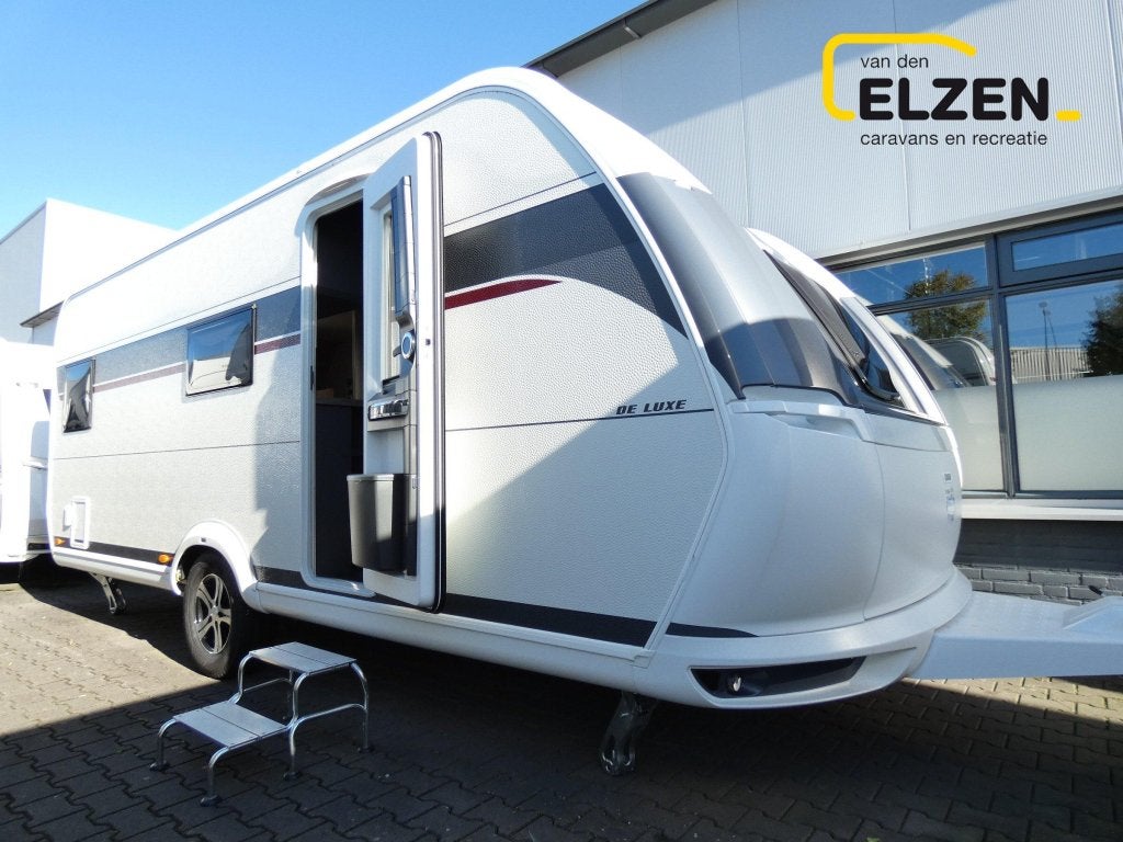 Hobby De Luxe 545 KMF Model 2027, Hobby, Treinzit, Overige typen, 6 tot 7 meter