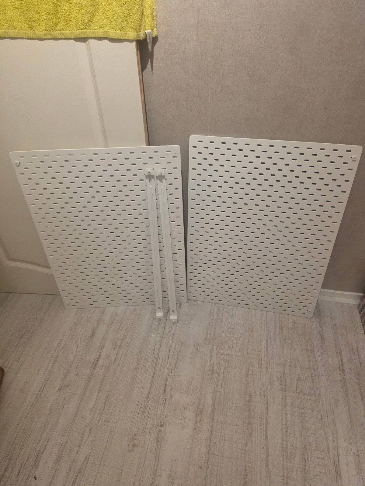 ophangbord van ikea, Ophalen, Zo goed als nieuw