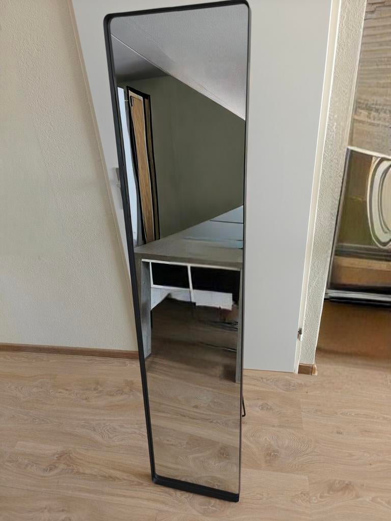 Industriële spiegel met metalen frame (35x160 cm), Huis en Inrichting, Minder dan 50 cm, Gebruikt, Ophalen of Verzenden, 150 tot 200 cm