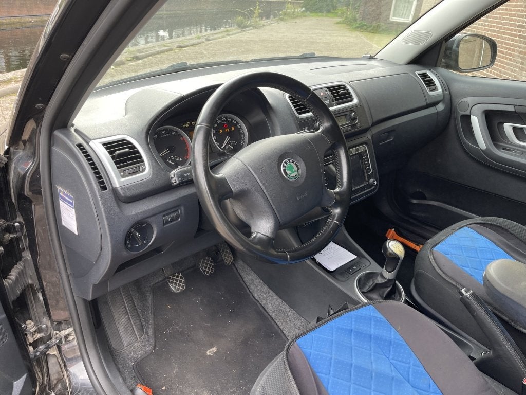 Skoda Fabia Combi 1.6-16V Elegance Nw Apk, Auto's, 450 kg, Gebruikt, 4 cilinders, Handgeschakeld