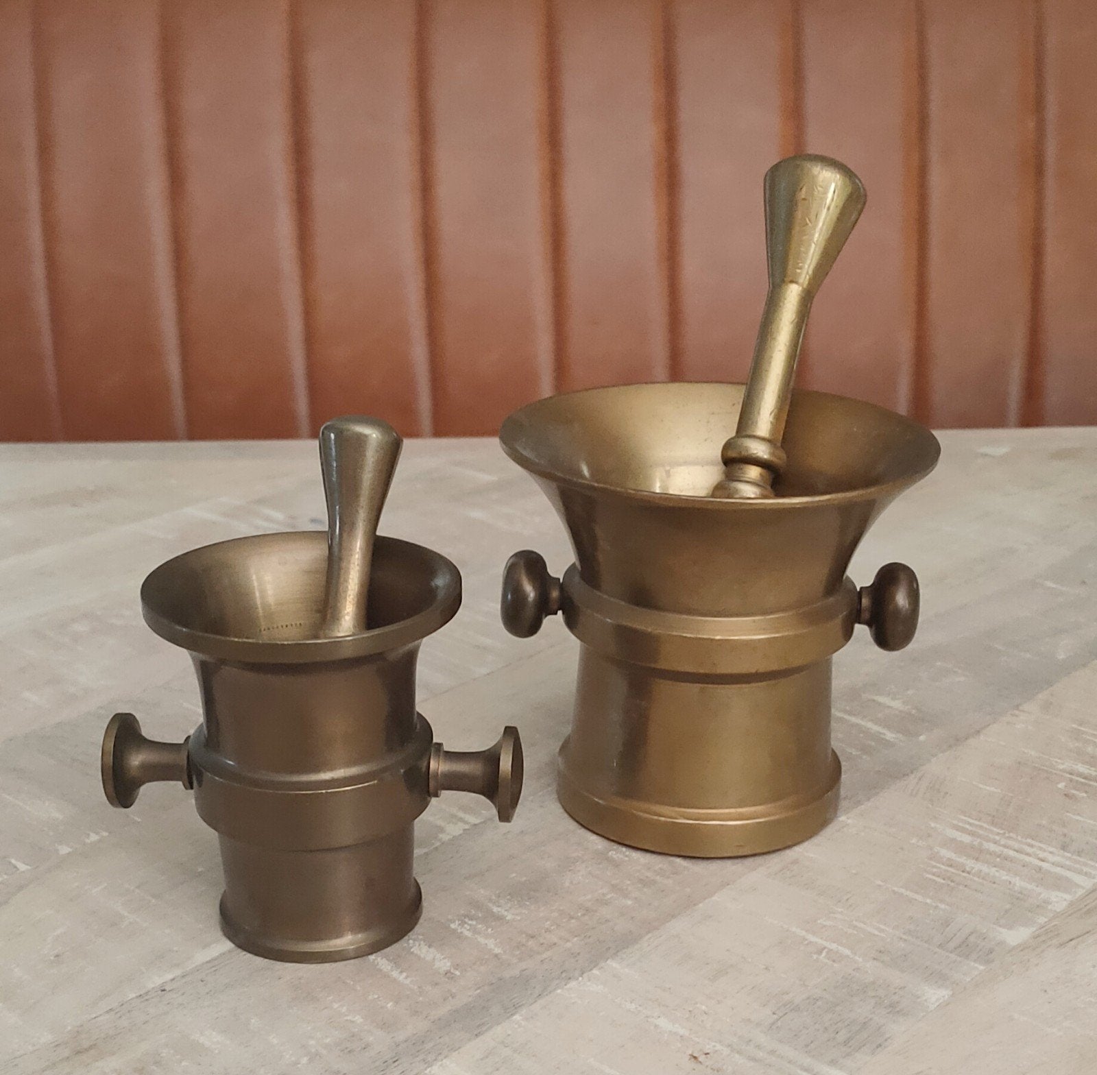 Twee messing vijzels, Antiek en Kunst, Antiek | Koper en Brons, Ophalen of Verzenden