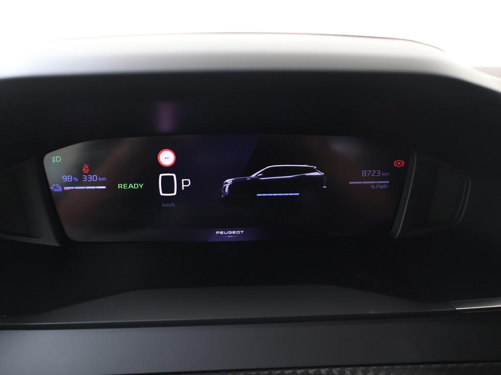Peugeot e-2008 EV Allure 50 kWh (bj 2025, automaat), 12 maanden, Gebruikt, Zwart, 1523 kg