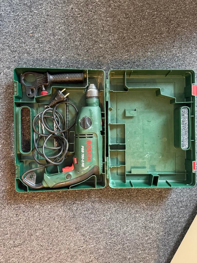 Bosch Boormachine PSB 750-2 RE met koffer en accessoires, Boormachine, Ophalen of Verzenden, Klopboormechanisme, Gebruikt