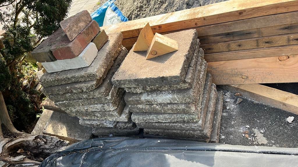 Stoeptegels + betontegel, Doe-het-zelf en Verbouw, Tegels, Ophalen, Minder dan 20 cm, Zo goed als nieuw, 10 m² of meer