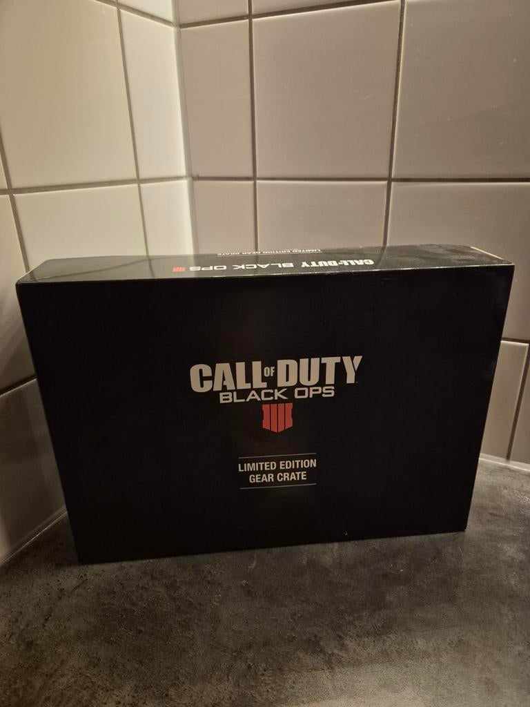 Call of Duty Black Ops 4 Limited Edition Gear Crate, Ophalen of Verzenden, Zo goed als nieuw