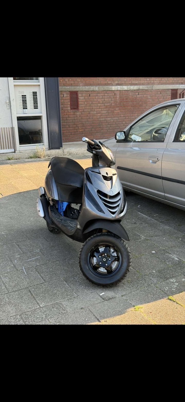 Zip 70cc, Fietsen en Brommers, Ophalen, Zo goed als nieuw, Tweetakt, Zip