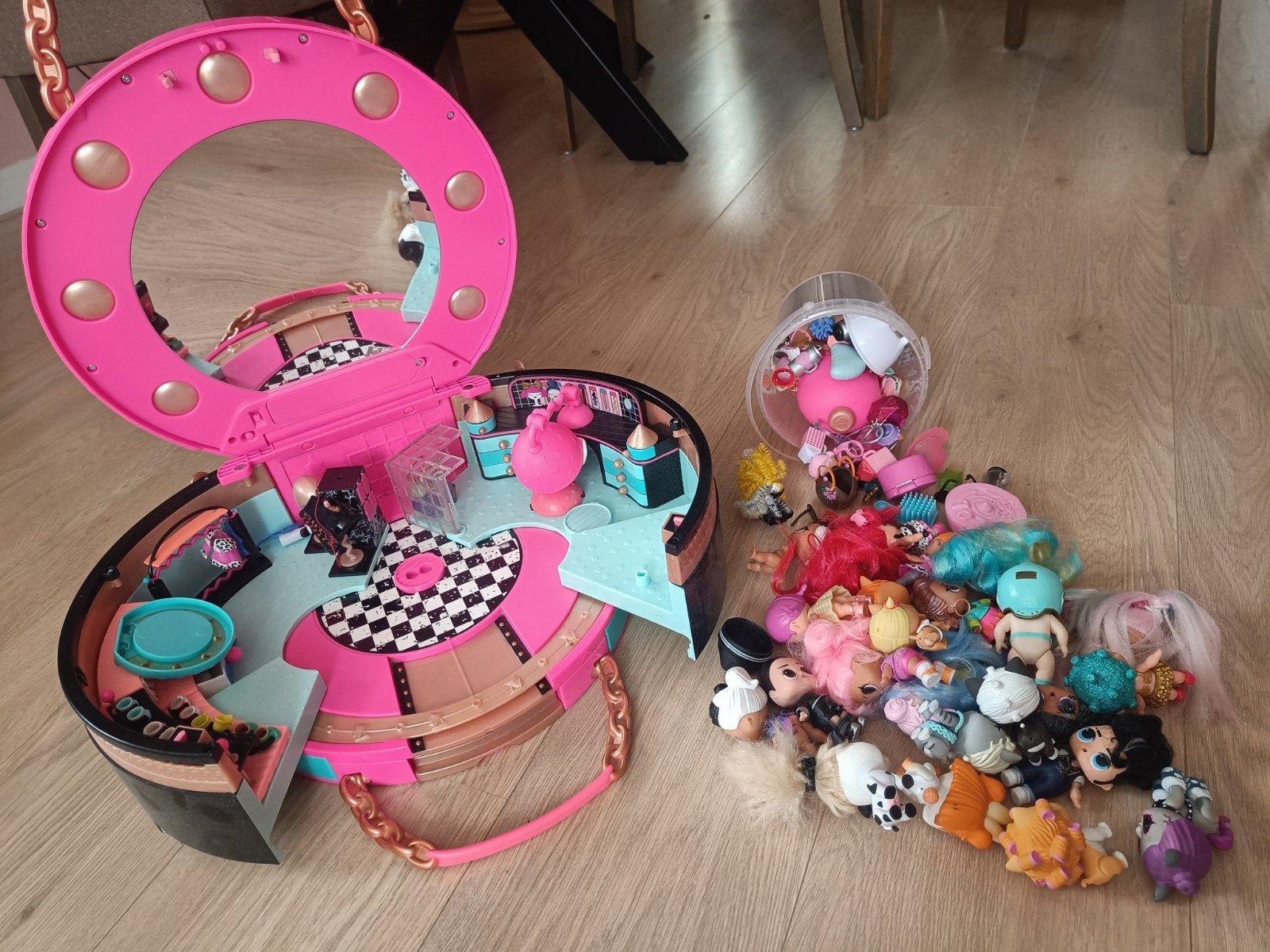 L.O.L. Surprise! Speelkoffer met poppen en accessoires, Ophalen of Verzenden, Gebruikt, Overige typen
