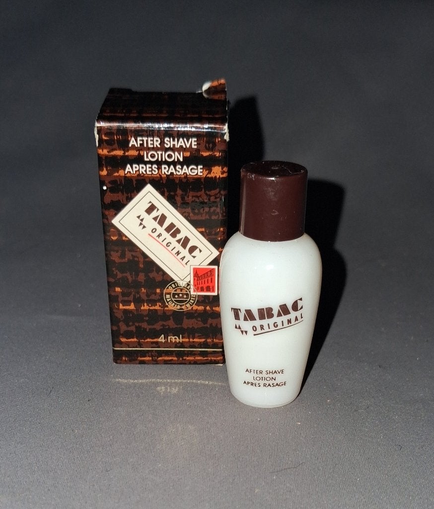 Parfum miniatuur -  Tabac 4 + doosje, Ophalen of Verzenden, Zo goed als nieuw, Miniatuur, Gevuld
