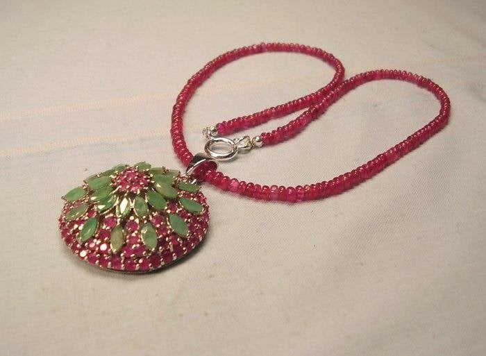 Halsketting met amulet, Ophalen of Verzenden, Nieuw, Roze, Overige materialen