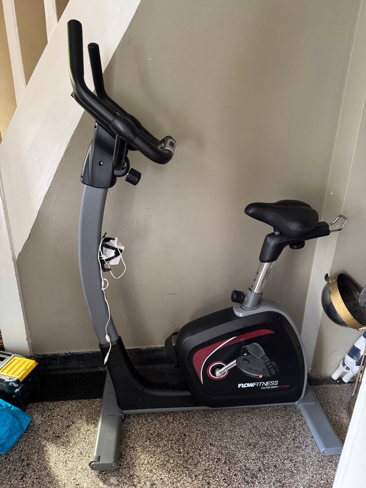Flow Fitness Turner DHT2500i Hometrainer, Ophalen, Zo goed als nieuw, Metaal, Benen