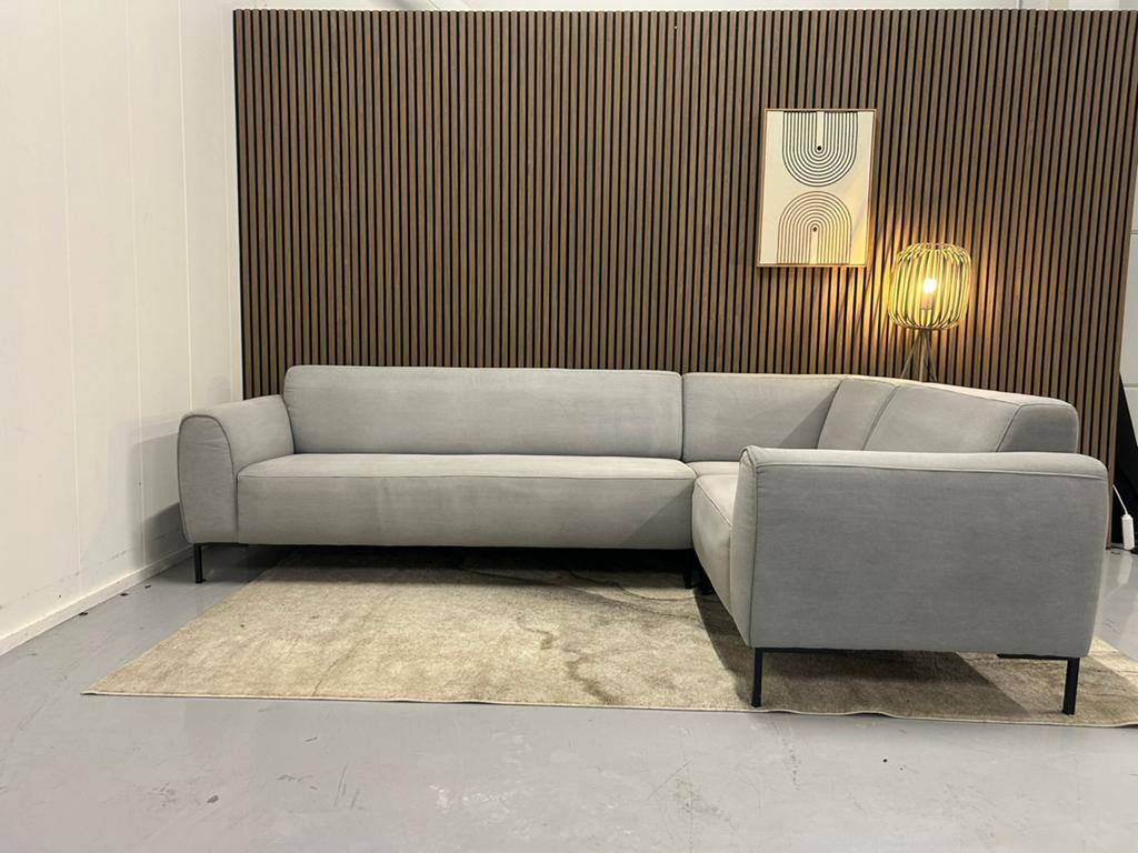 Hoekbank - Lichtgrijs - Nette Staat - 280CM x 190CM