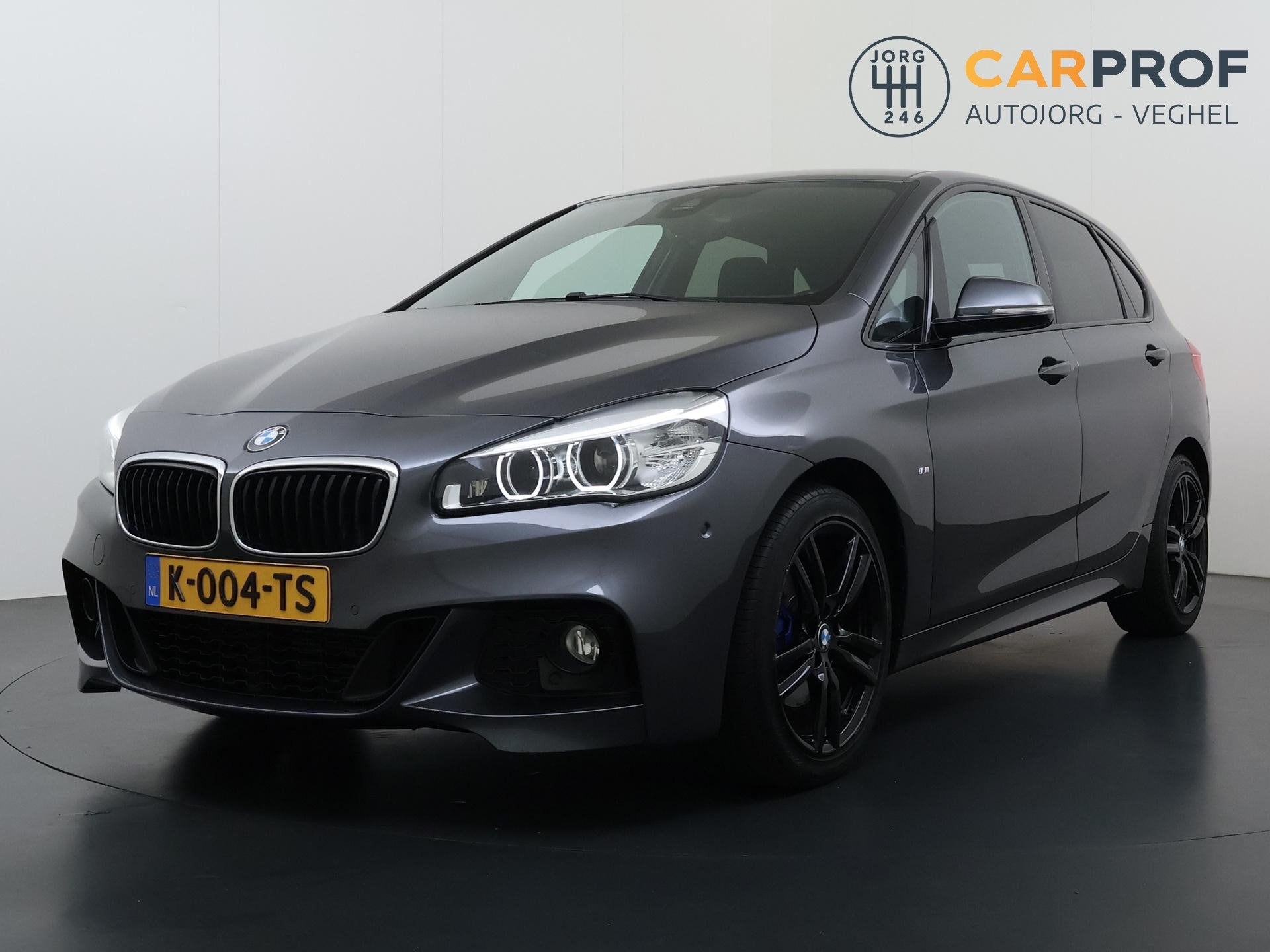 BMW 2-serie Active Tourer 220i High Executive M Pakket Trekh, Auto's, BMW, 1998 cc, 730 kg, Gebruikt, Euro 6