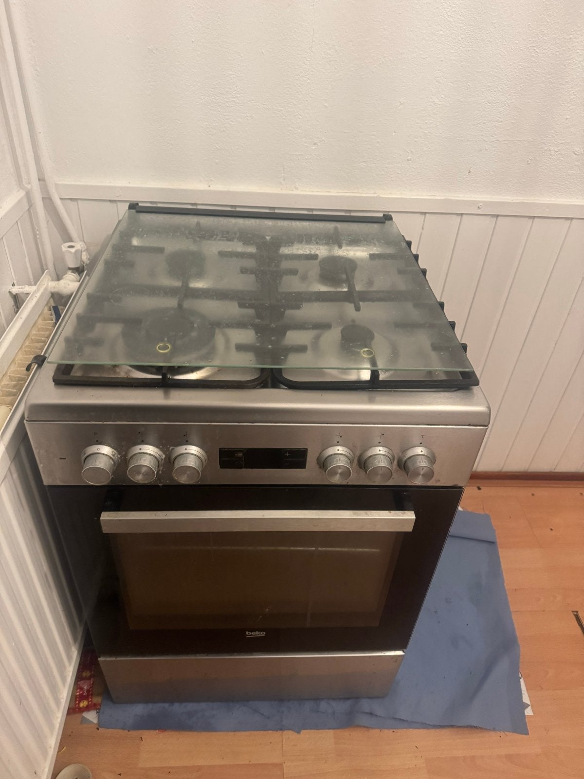 Beko Vrijstaand Gasfornuis bezorgen is mogelijk, Gebruikt, Gas, 85 tot 90 cm, 4 kookzones