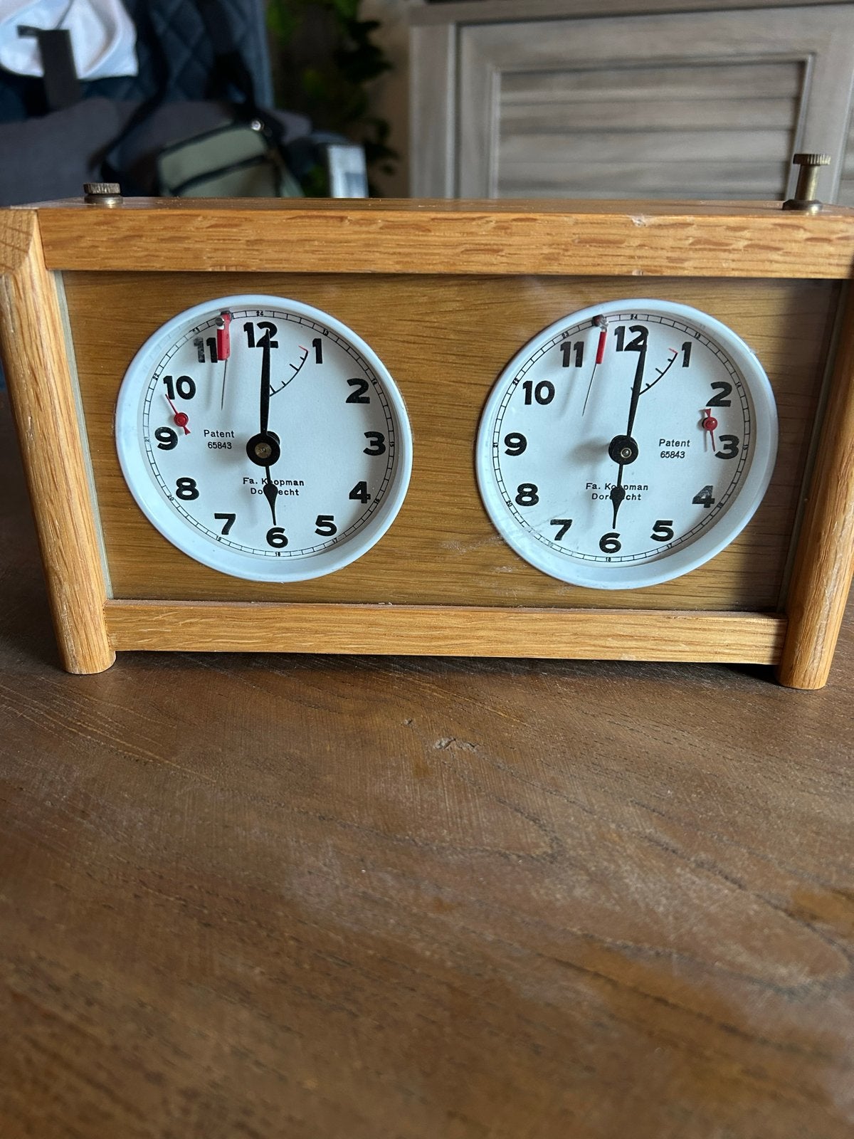 Vintage schaakklok Fa. Koopman Dokkum - Houten Schaakklok, Ophalen of Verzenden