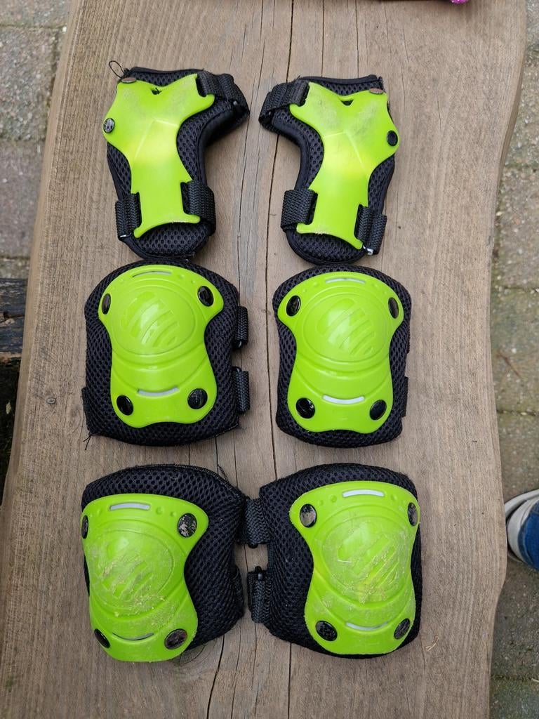 LA Sports valbeschermers skeeleren / rolschaatsen, Ophalen of Verzenden, Verstelbaar, Gebruikt, Kinderen