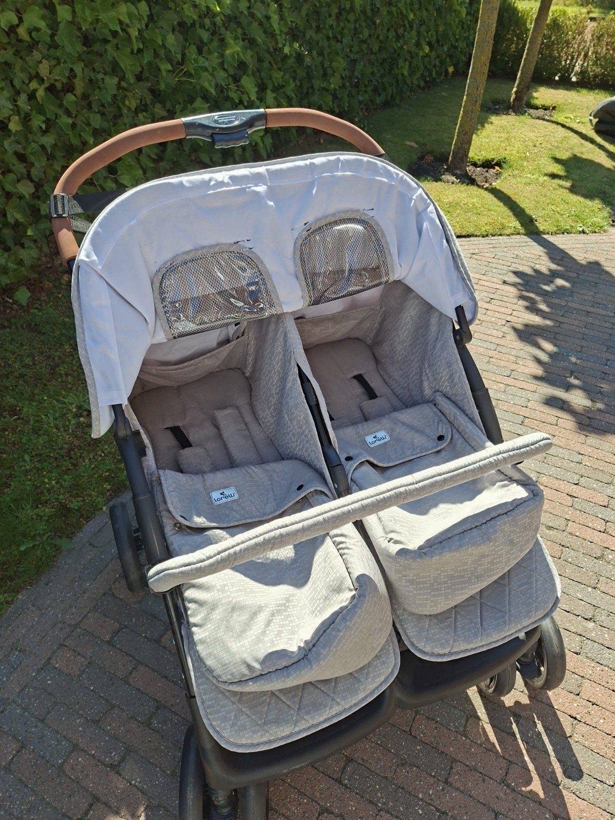 Lorëlli tweeling kinderwagen,, Duowagen, Ophalen of Verzenden, Zo goed als nieuw, Kinderwagen