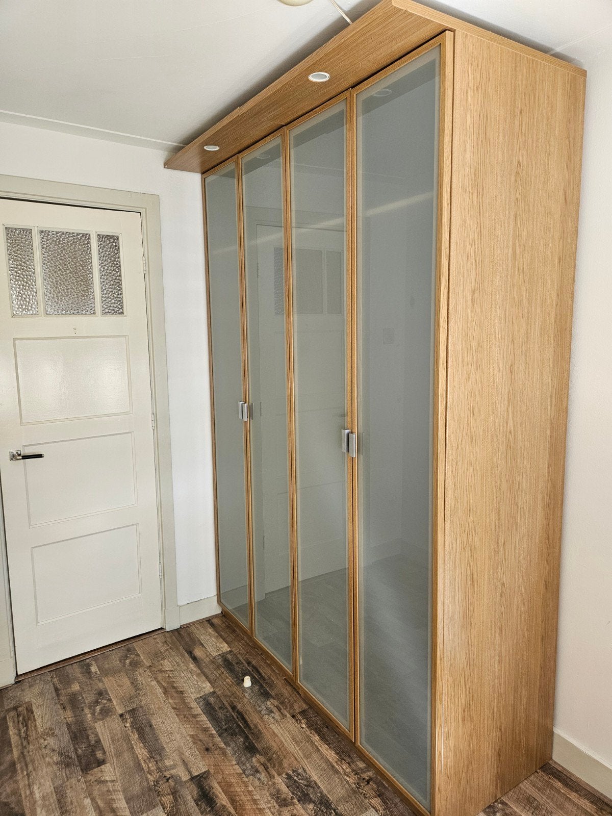 Twee kledingkasten, Ophalen, 50 tot 75 cm, 50 tot 100 cm, 150 tot 200 cm