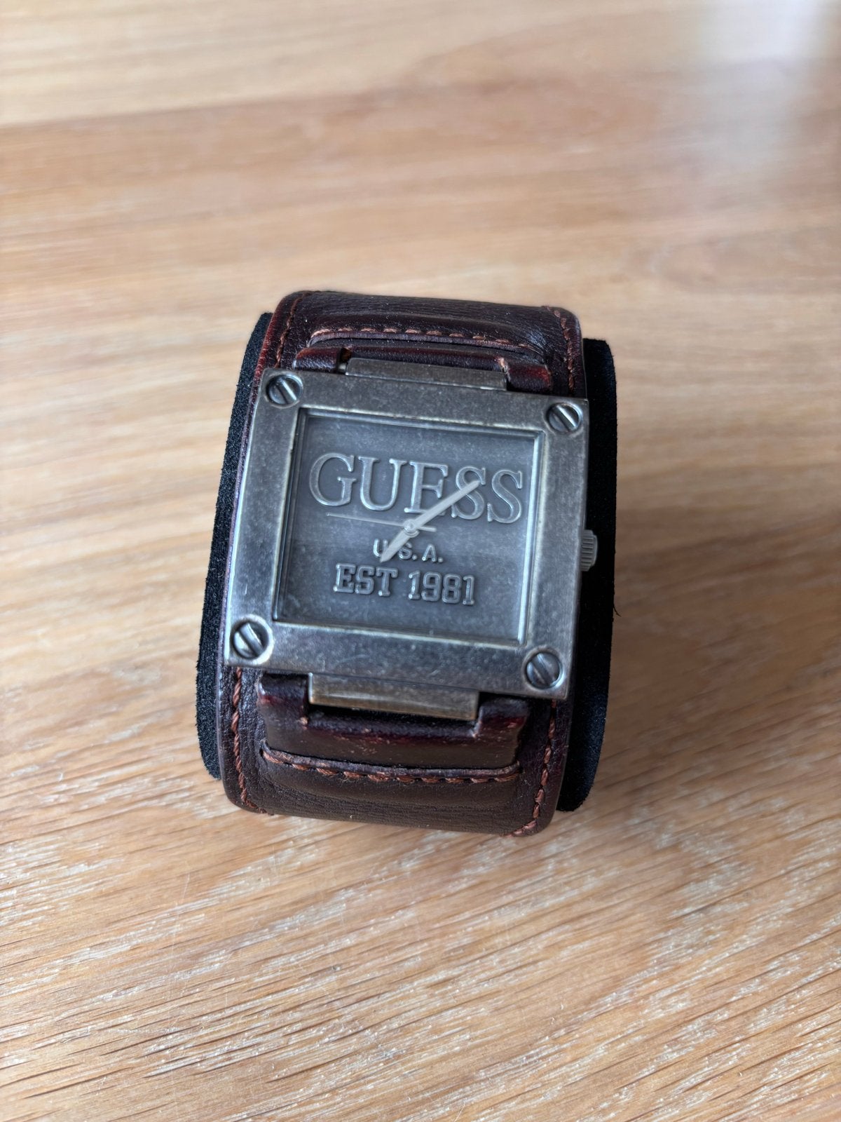 Guess horloge met leren band, Overige merken, Staal, Polshorloge, Ophalen of Verzenden