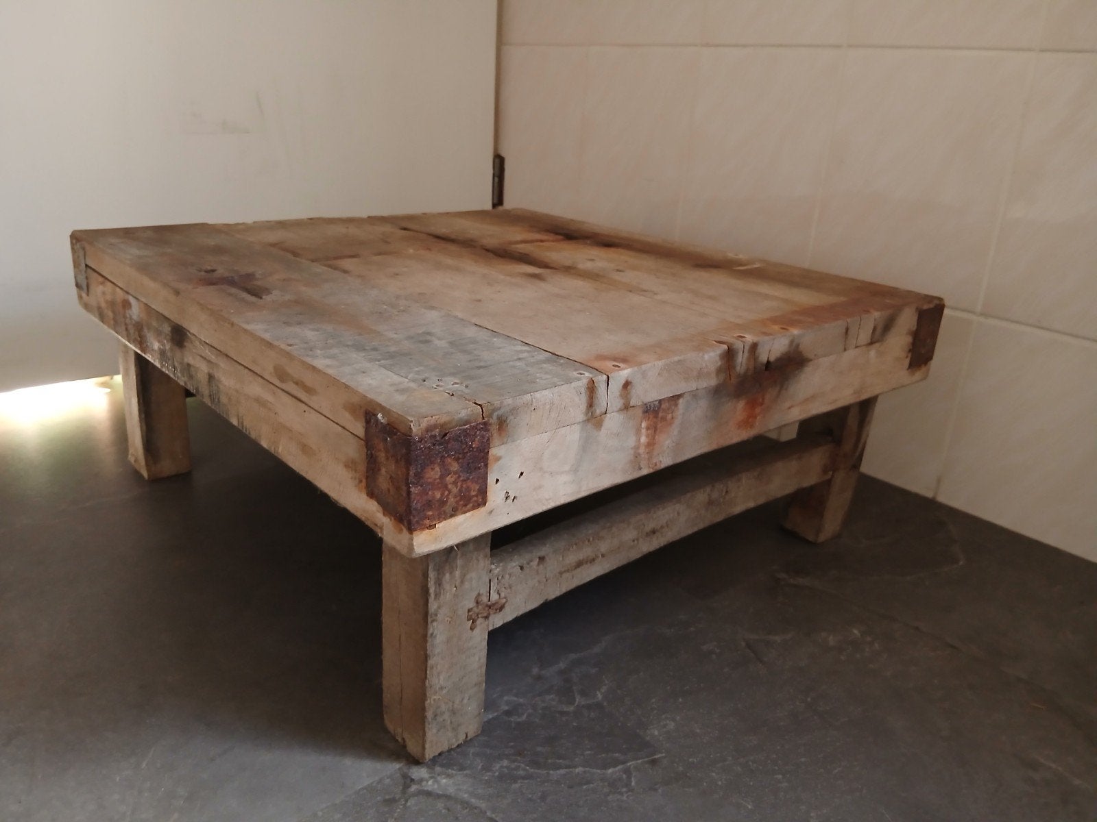 Oud houten bijzettafeltje 60x60 cm - Aura Peeperkorn stijl, Ophalen, Minder dan 45 cm, Gebruikt, Vierkant