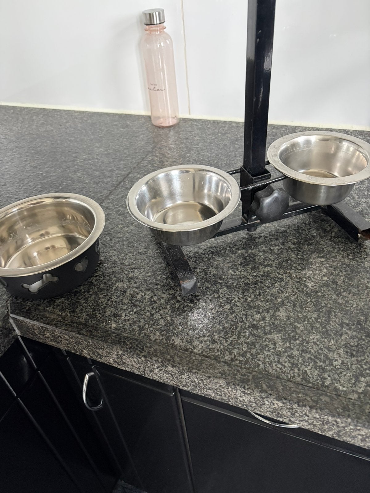Honden voer bakjes voor de de kleine hond, Ophalen, Zo goed als nieuw