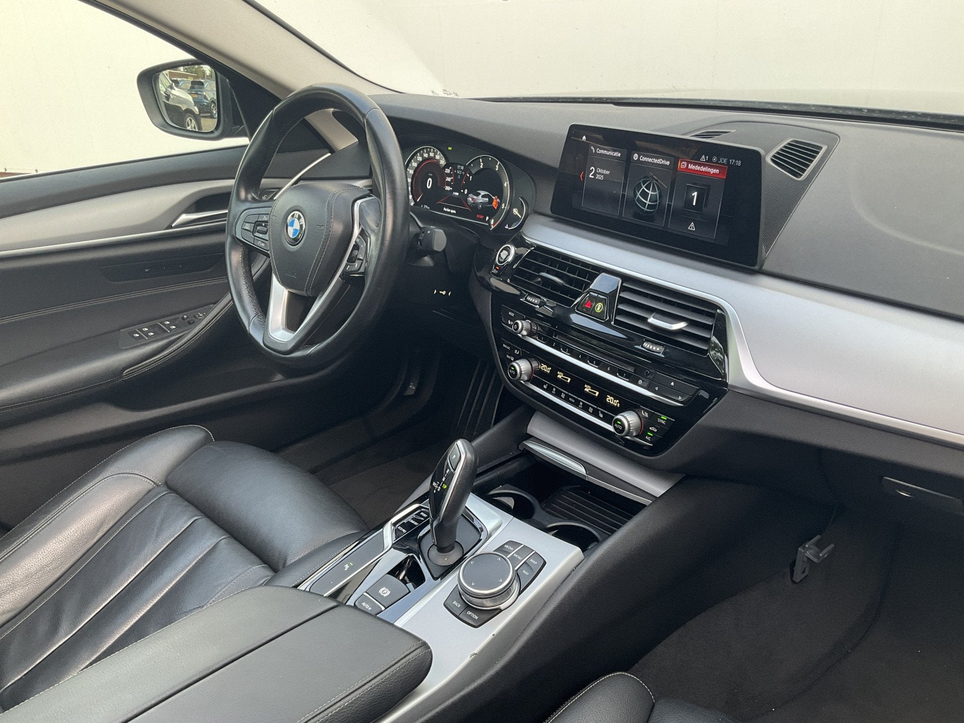 BMW 5 Serie 520D High Executive Pano.dak Leer Memory Stoelve, Auto's, Automaat, Achterwielaandrijving, Euro 6, Zwart