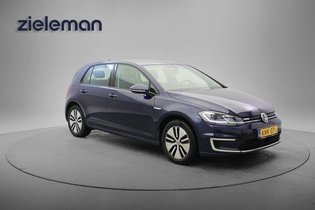 Volkswagen E-GOLF Carplay, Camera, Clima, Navi, Auto's, Volkswagen, 136 pk, Gebruikt, Met garantie (alle), Blauw