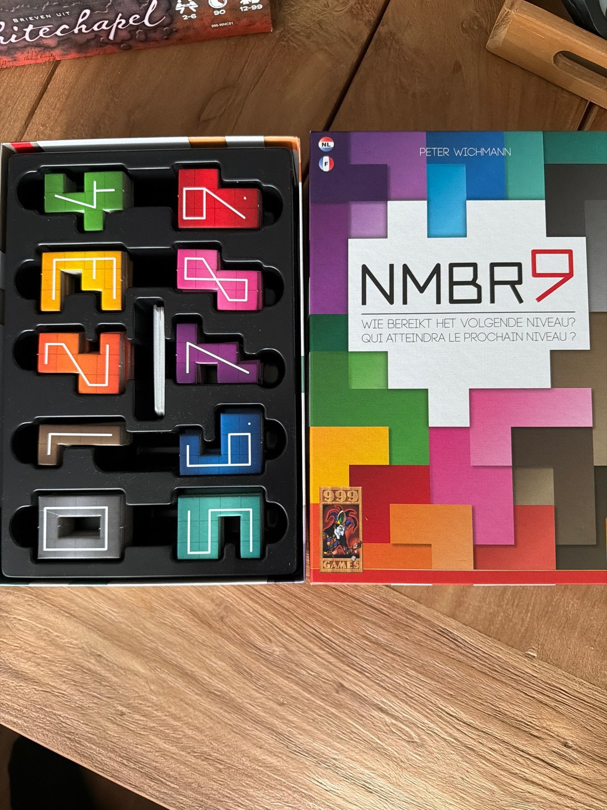 NMBR 9 - Strategisch legspel van 999 Games, Een of twee spelers, Ophalen of Verzenden, Zo goed als nieuw
