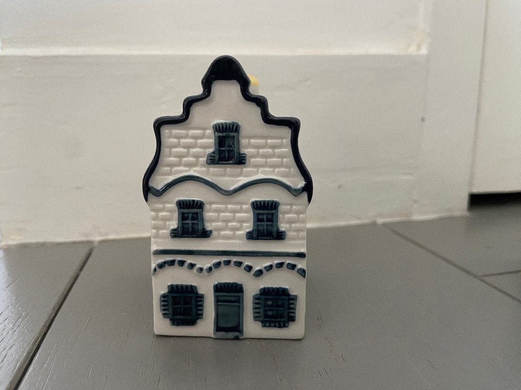 KLM Huisje nummer 1- Eerste van de reeks!, Verzenden, Zo goed als nieuw, 1 t/m 20, Gevuld