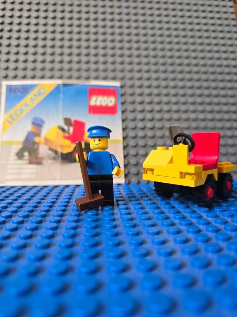 LEGO Legoland 6607: Gemeentewerker met veegwagen, Compleet, Lego, Ophalen of Verzenden, Zo goed als nieuw