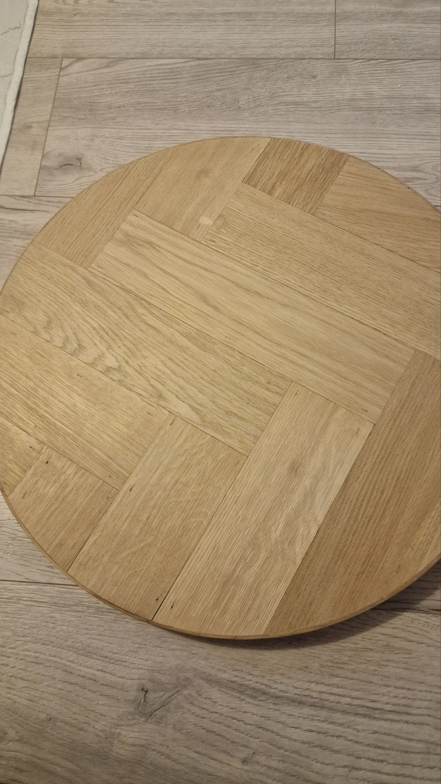 Frans eiken tafelblad visgraat, rond (60cm) onbewerkt, 50 tot 100 cm, Rond, Nieuw, 50 tot 100 cm