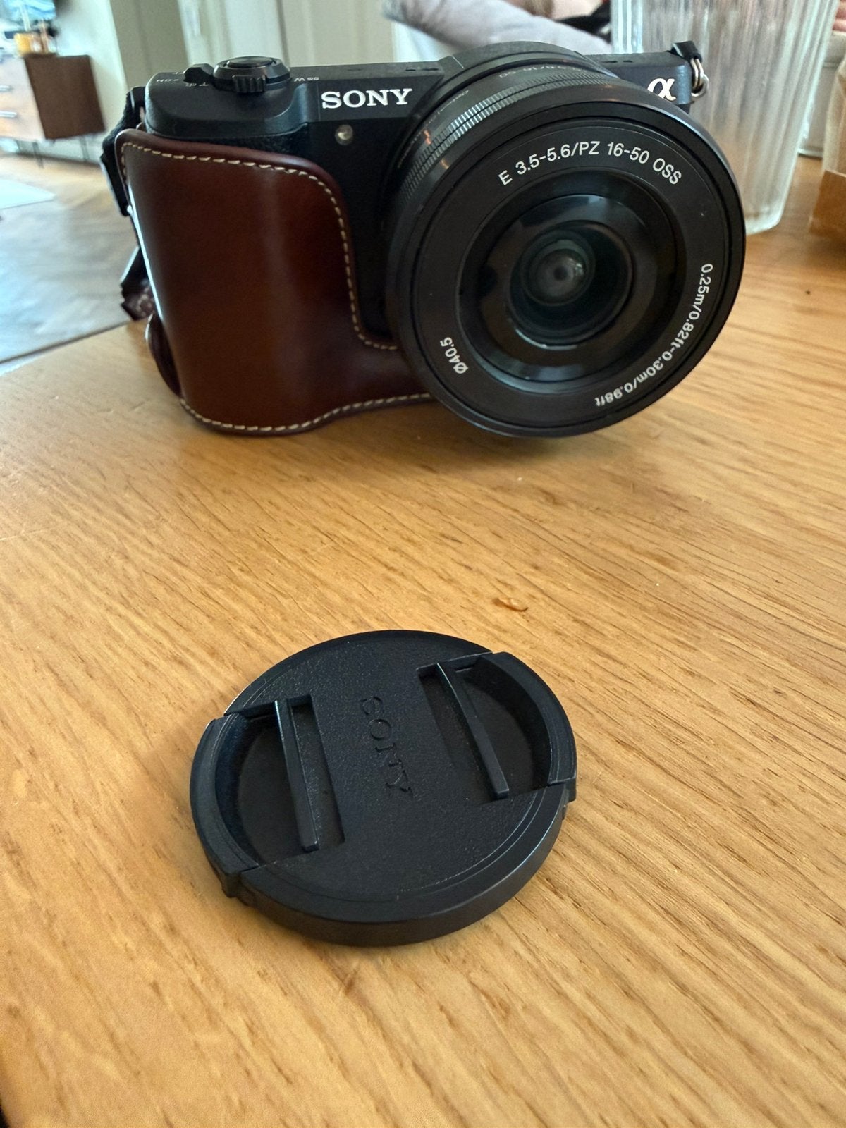 Sony Alpha A5100 + 16-50mm OSS lens – met hoes! nette camera, Ophalen of Verzenden, Zo goed als nieuw, Sony