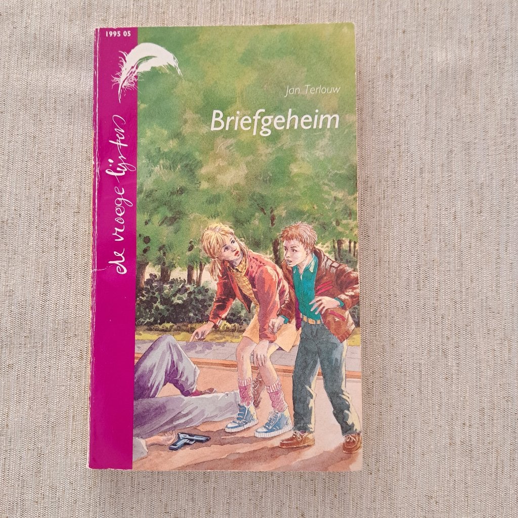 Titel: Briefgeheim / Schrijver: Jan Terlouw, Ophalen, Gelezen