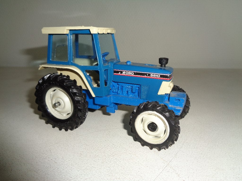 Britains Ford 5610., Ophalen of Verzenden, Zo goed als nieuw, Tractor of Landbouw, Britains