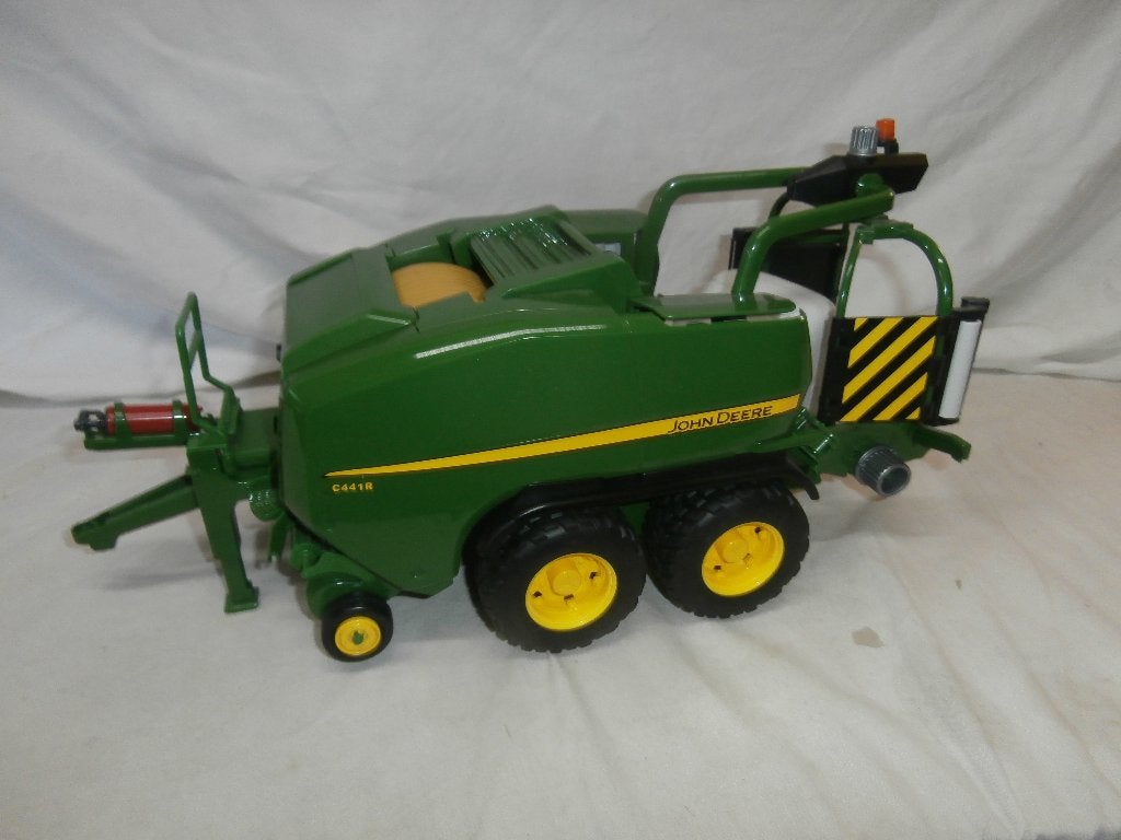 Bruder John Deere C441R ronde balen pers met wikkelaar, Ophalen, Zo goed als nieuw