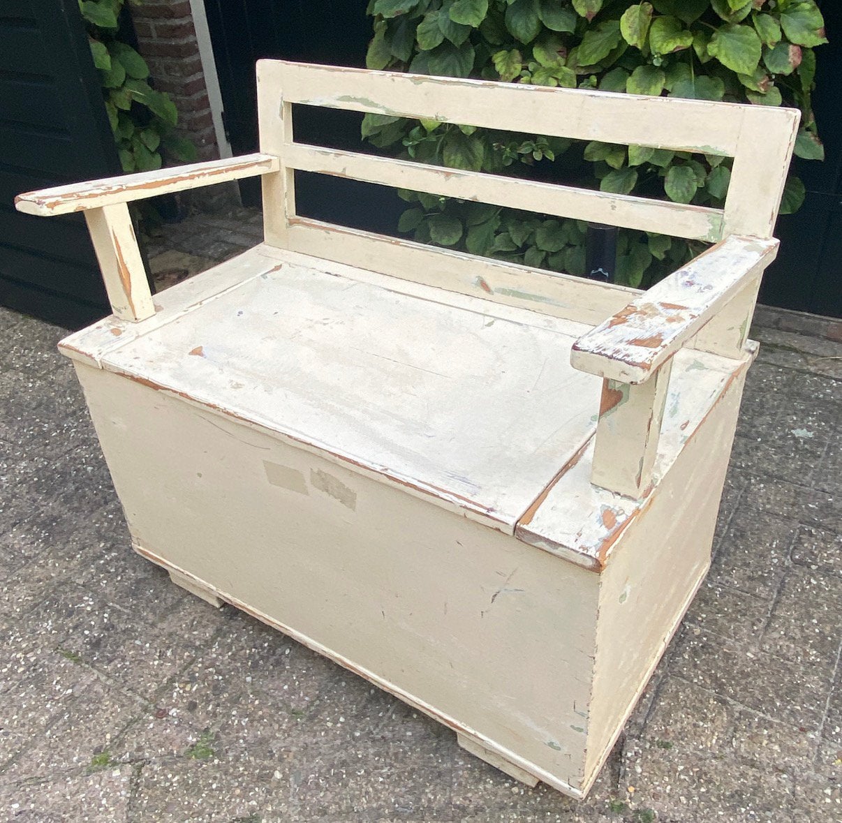 Brocante kinderbank / oude houten klepbank / bank / kist, Antiek en Kunst, Ophalen