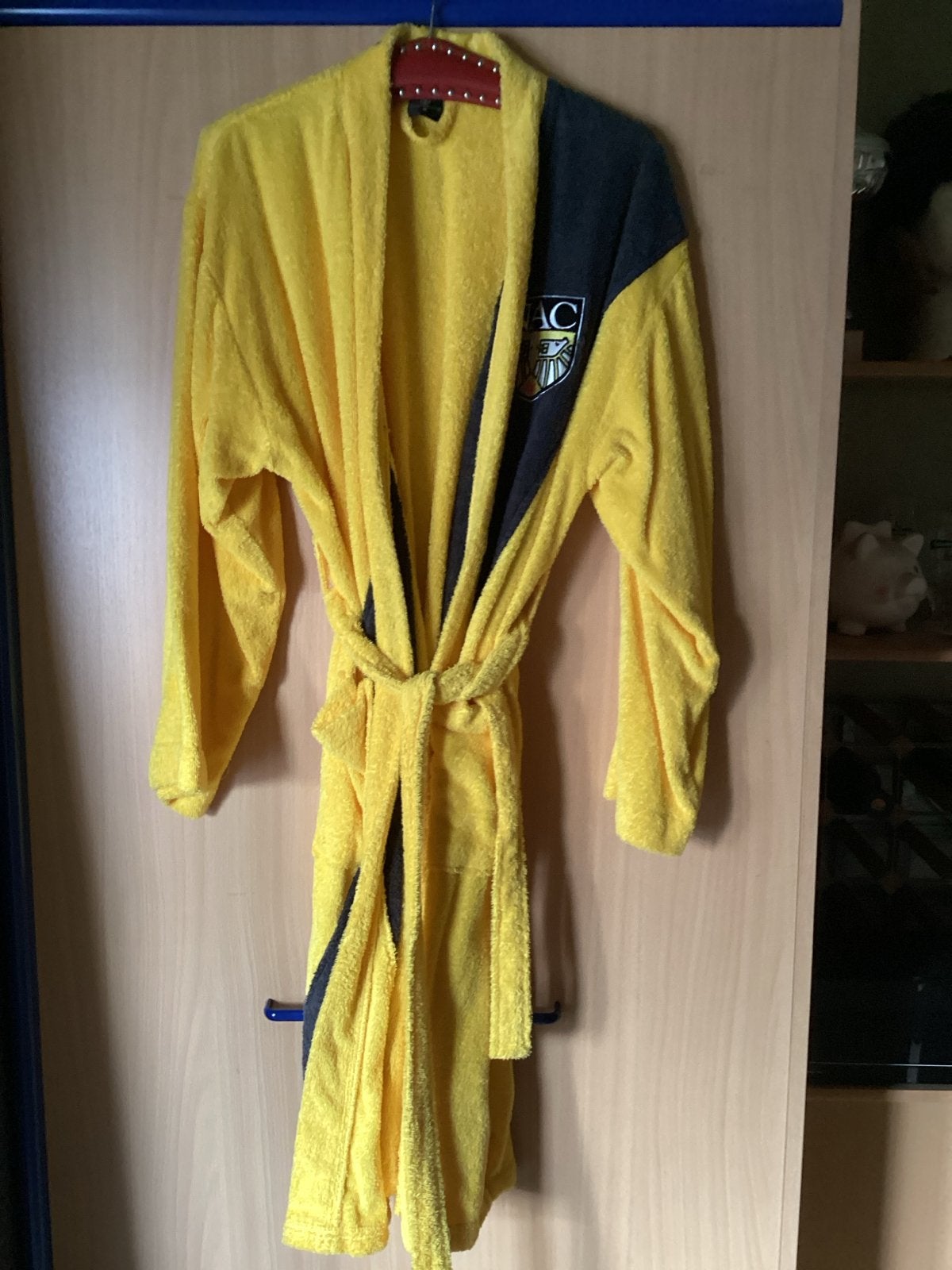 NAC Breda Badjas - Geel/Grijs - Maat M, Sport en Fitness, Maat M, Verzenden, Zo goed als nieuw, Overige typen