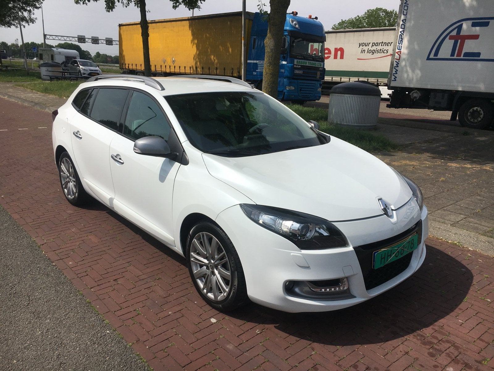 Renault Mégane 1.5 DCI 81KW Estate 2012 Wit full option, Auto's, Voorwielaandrijving, Zwart, 4 cilinders, 1283 kg