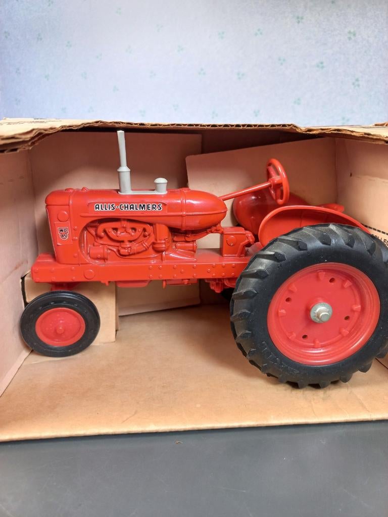 Allis-Chalmers WD-45 van ERTL, Hobby en Vrije tijd, Ophalen of Verzenden, Hijskraan, Tractor of Landbouw, Conrad