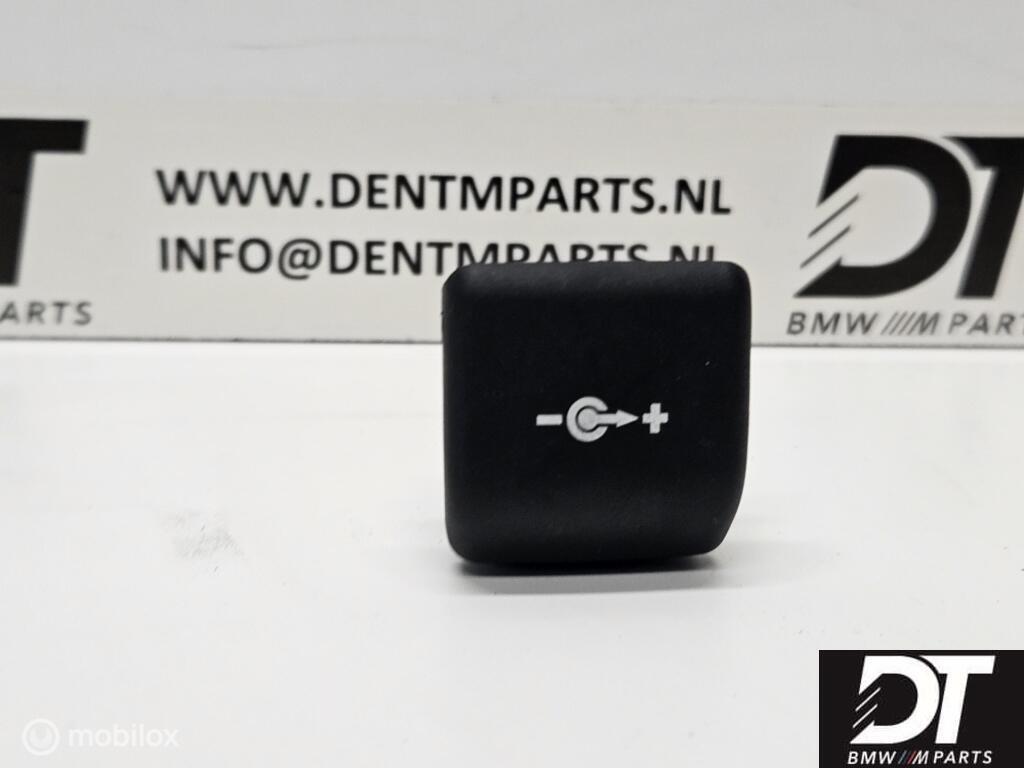 12 volt aansluiting kofferbak BMW div. modellen 61346843098, Auto-onderdelen, Gebruikt, Ophalen of Verzenden, BMW, BMW