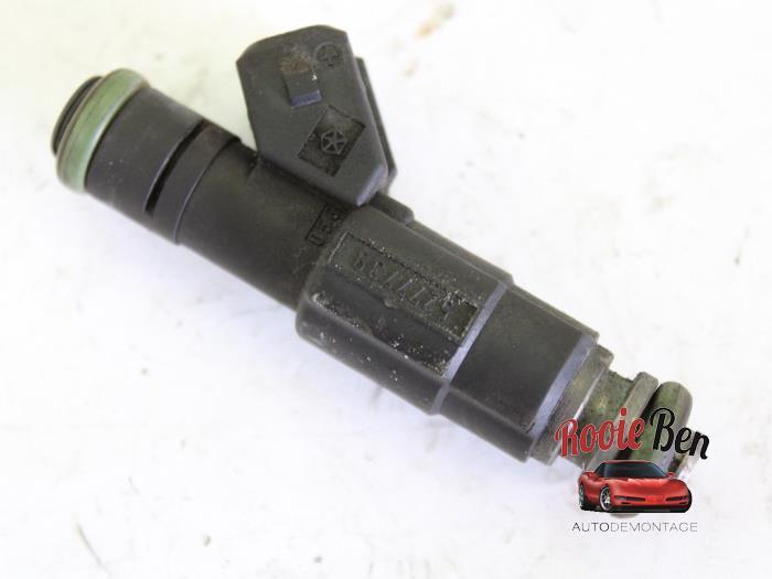 Injector (benzine injectie) van een Chrysler Voyager, Auto-onderdelen, Brandstofsystemen, Gebruikt, -, Ophalen of Verzenden, -