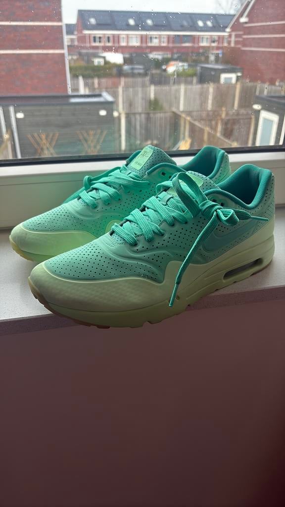 Nike Air Max Ultra Moire Green Glow maat 45 (2014), Kleding | Heren, Schoenen, Ophalen of Verzenden, Zo goed als nieuw, Overige kleuren